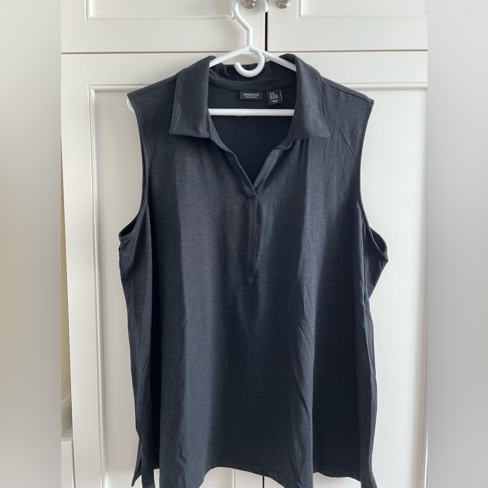 NWOT JONES NEW YORK sleeveless cotton top. Classic and versatile. Size 3X.